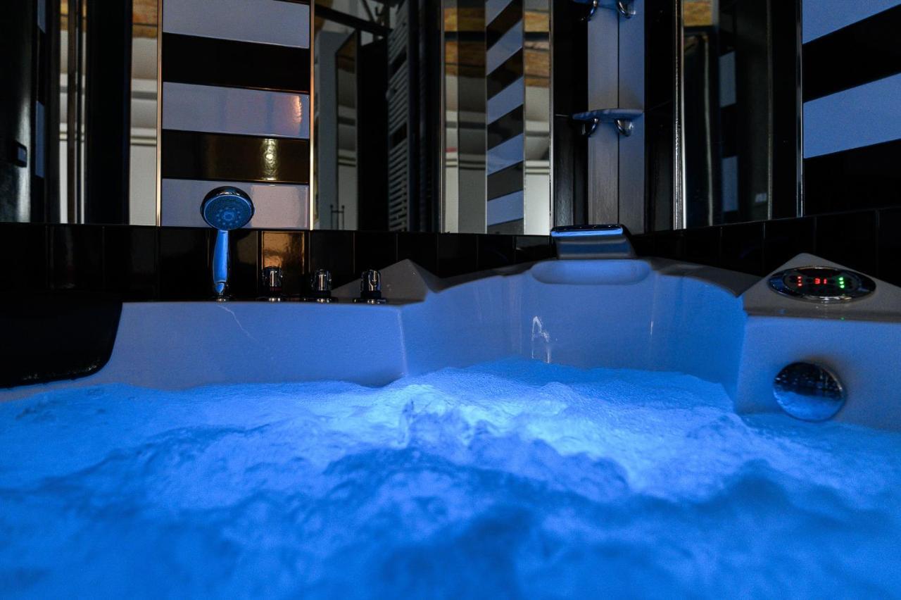 Stylish With Jacuzzi By Ndp Rent Apartment Rome Exterior photo